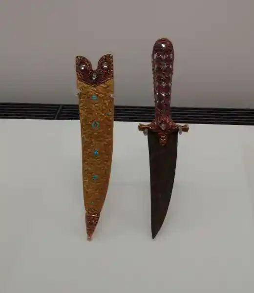 Knife with cross handle, National Palace Museum